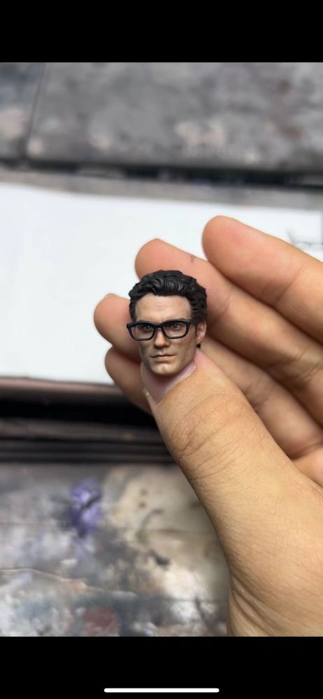 Superman with Glasses (fine paint) headsculpt 1:12