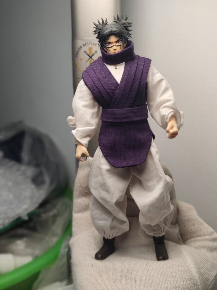 Wraith Entity headsculpt/shoes/suit 1/12