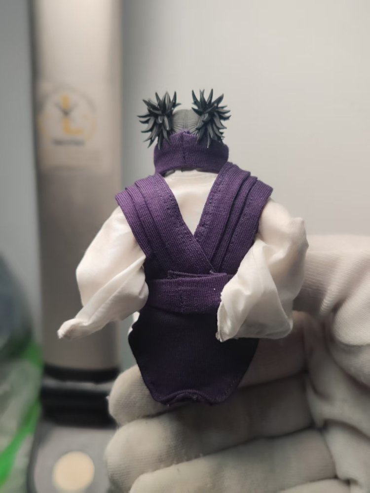 Wraith Entity headsculpt/shoes/suit 1/12
