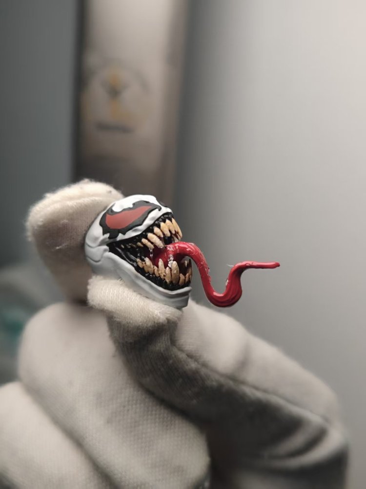 CT KAIYODO Amazing Yamaguchi Agent Venom (Long-tongue version)headsculpt 1:12