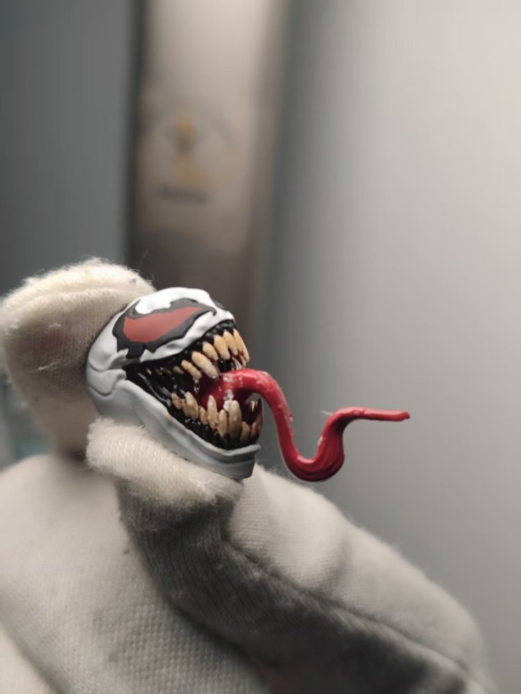 CT KAIYODO Amazing Yamaguchi Agent Venom (Long-tongue version)headsculpt 1:12