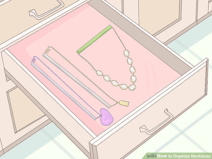 How to Organize Necklaces